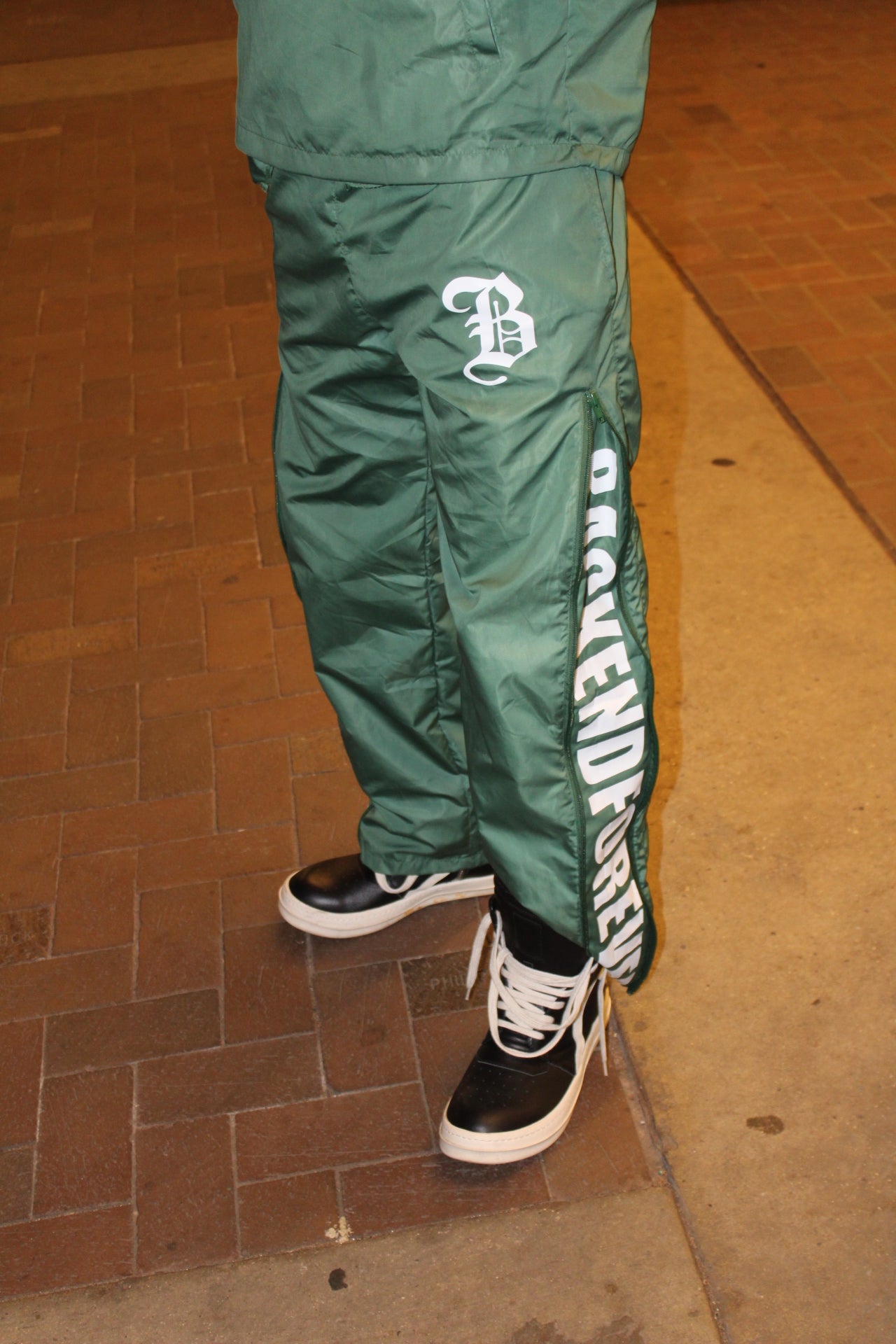 Ashy Green Windbreaker pants