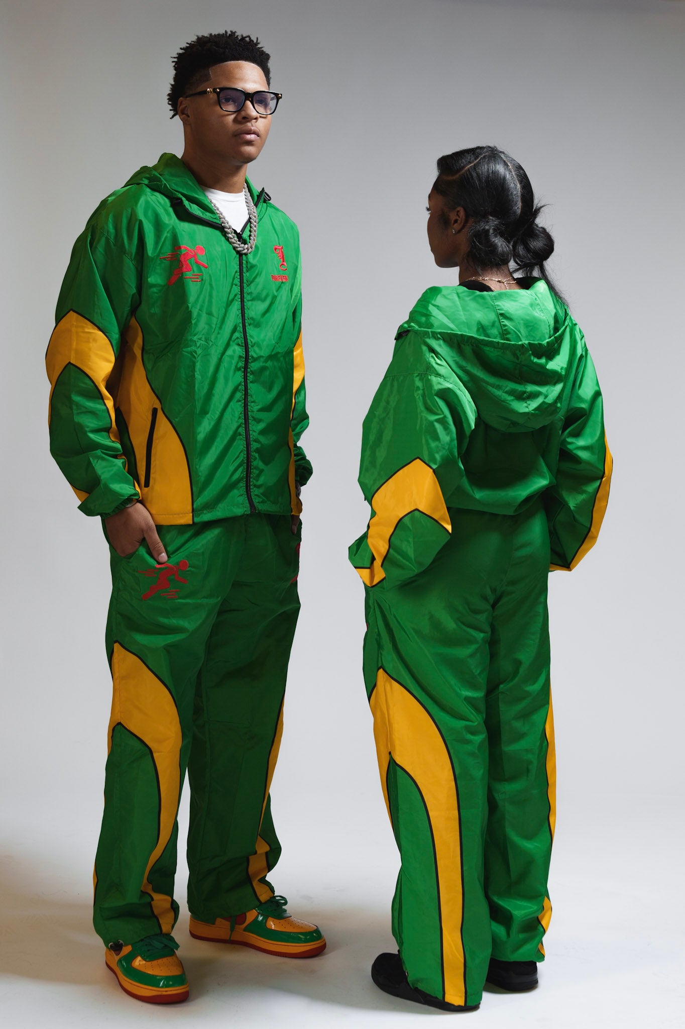 GREEN BACKEND RUNNER SET