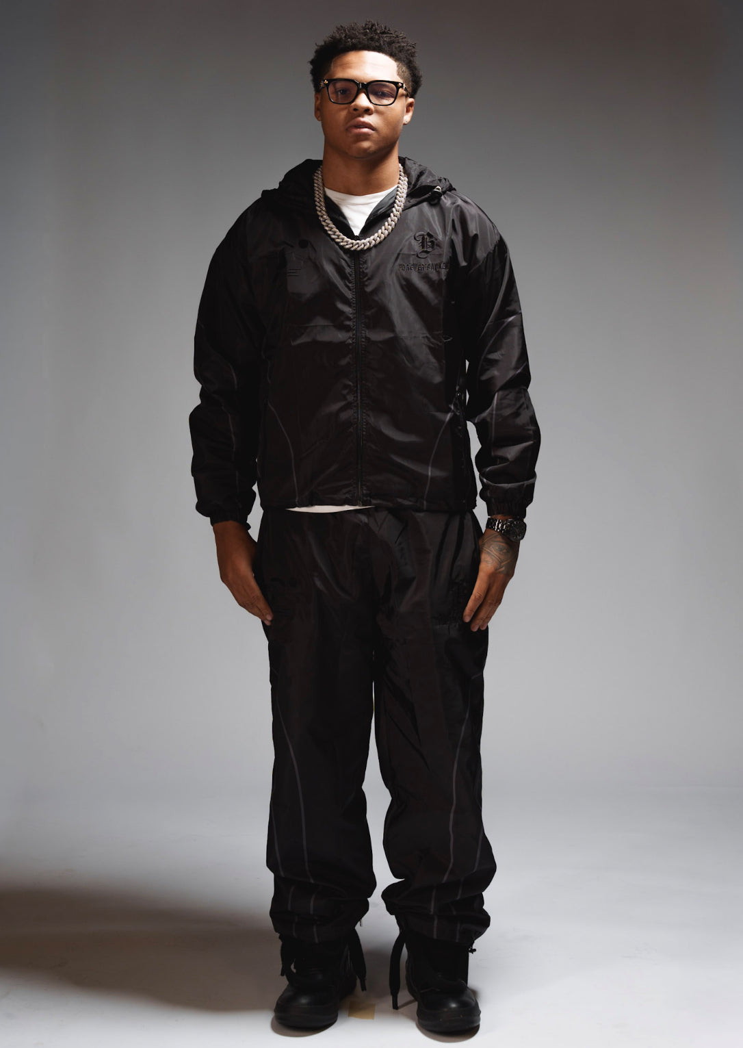 BLACK BACKEND RUNNER SET